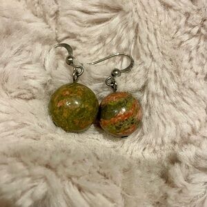 SAlE‼️Natural stone earrings